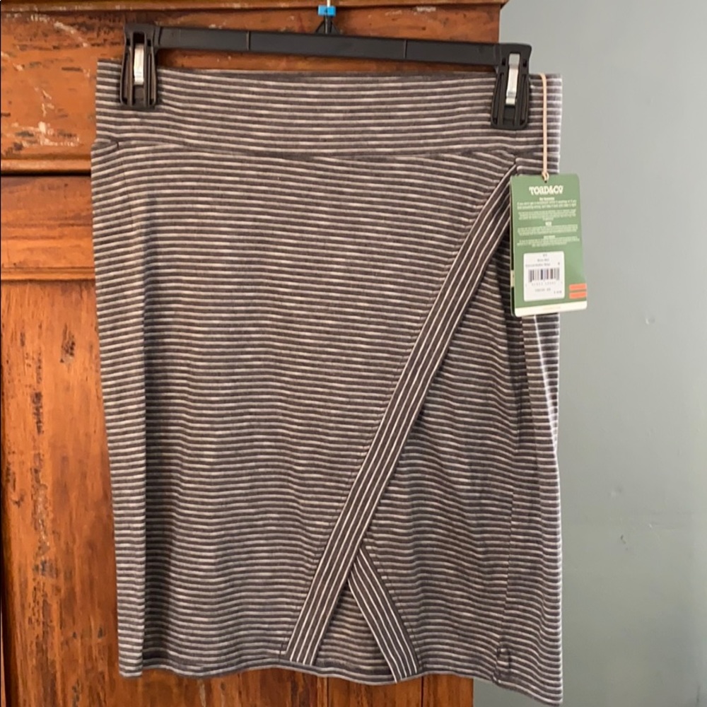 Brand new Toad &Co eco skirt.